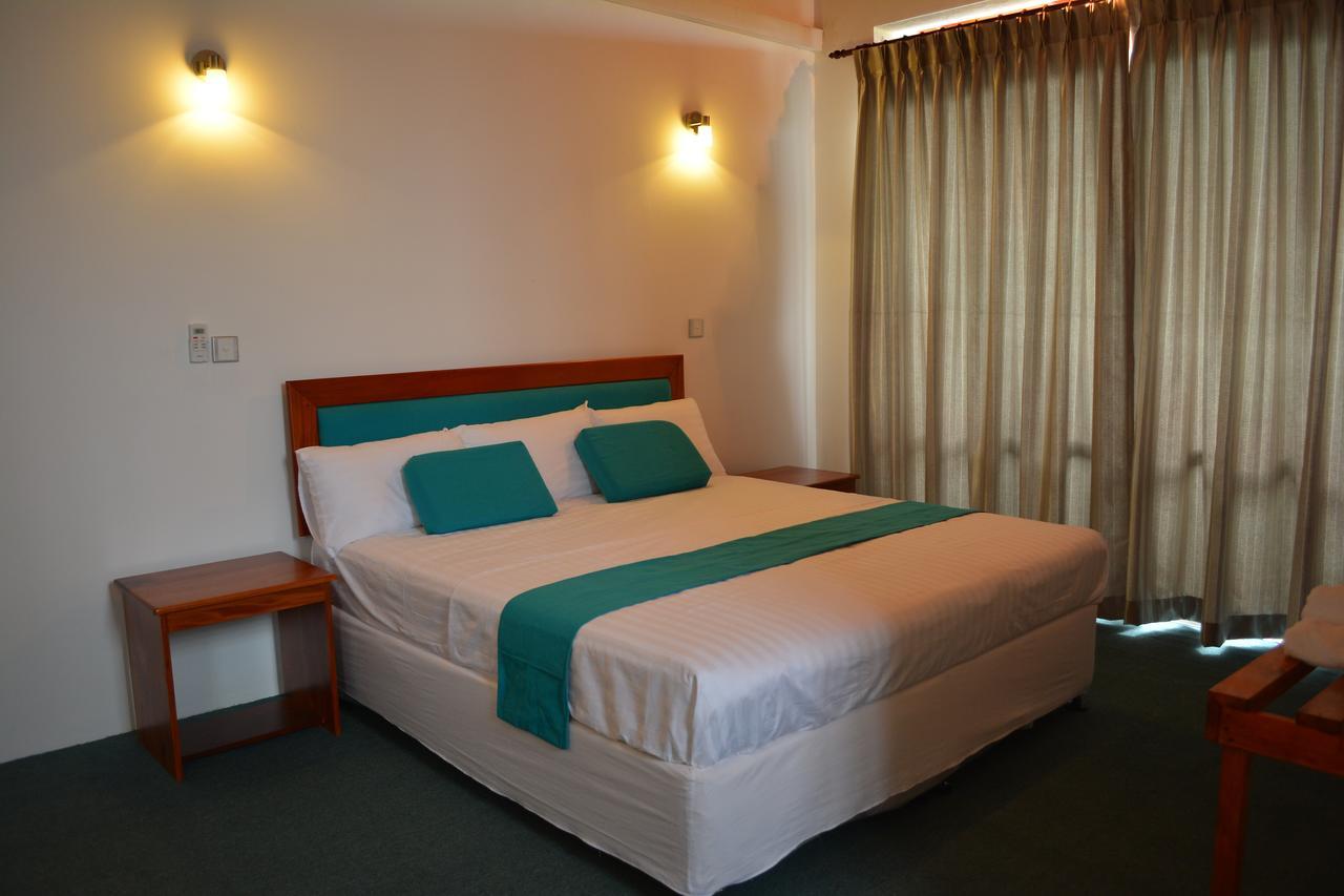 West Inn Kolombo Exteriér fotografie