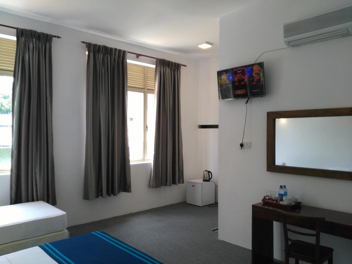 West Inn Kolombo Exteriér fotografie